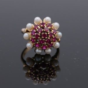 14KT Yellow Gold Victorian Design Ruby Pearl Ring